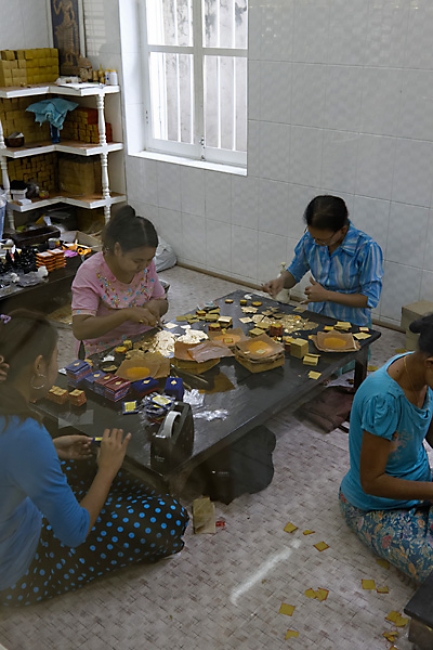 Mandalay-batteurs d'or-005